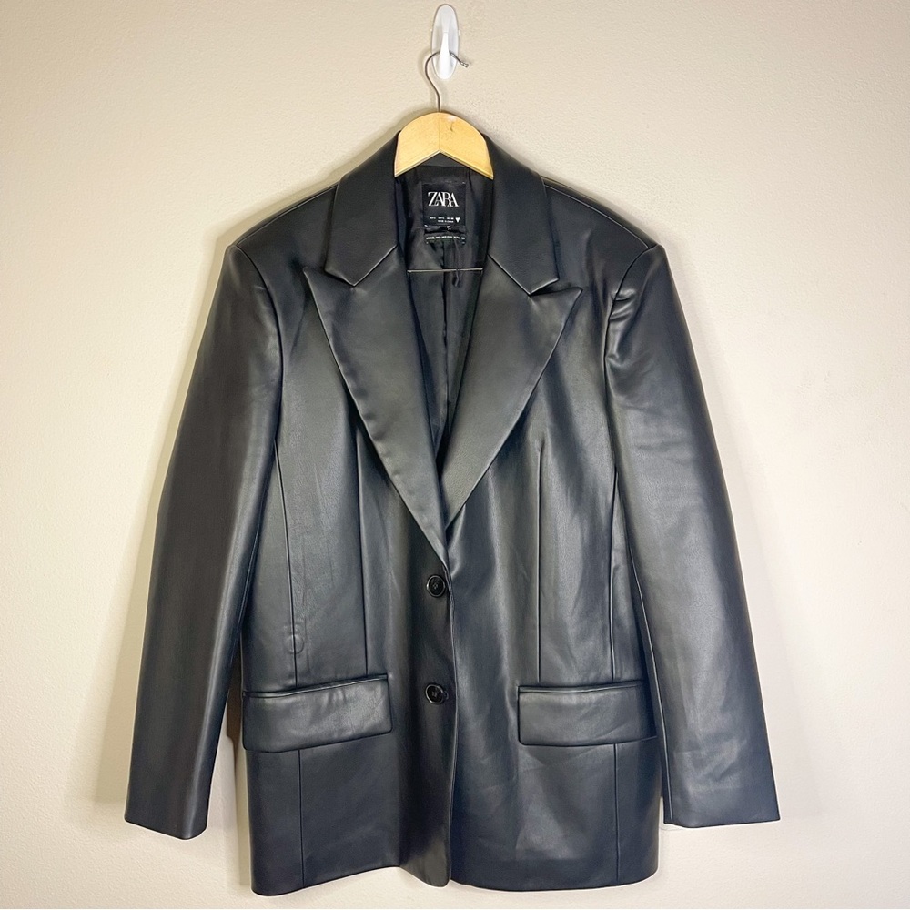Zara | NWOT Faux Leather Oversized Blazer Blogger Favorite Size: Large
